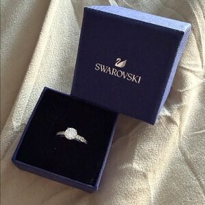 Swarovski Silver Ring with Brilliant White Crystal